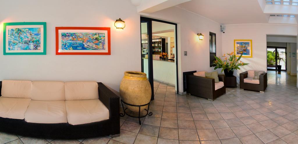 Residence Sant'Anna Пиетра Лигуре Екстериор снимка