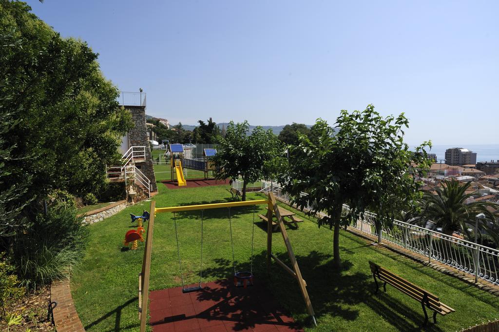 Residence Sant'Anna Пиетра Лигуре Екстериор снимка