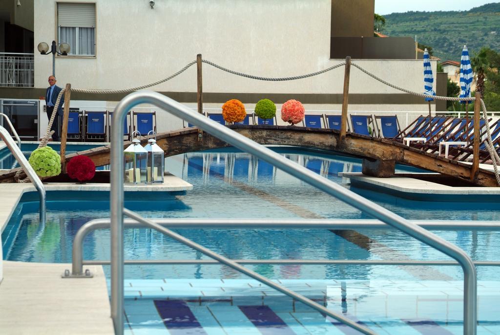 Residence Sant'Anna Пиетра Лигуре Екстериор снимка