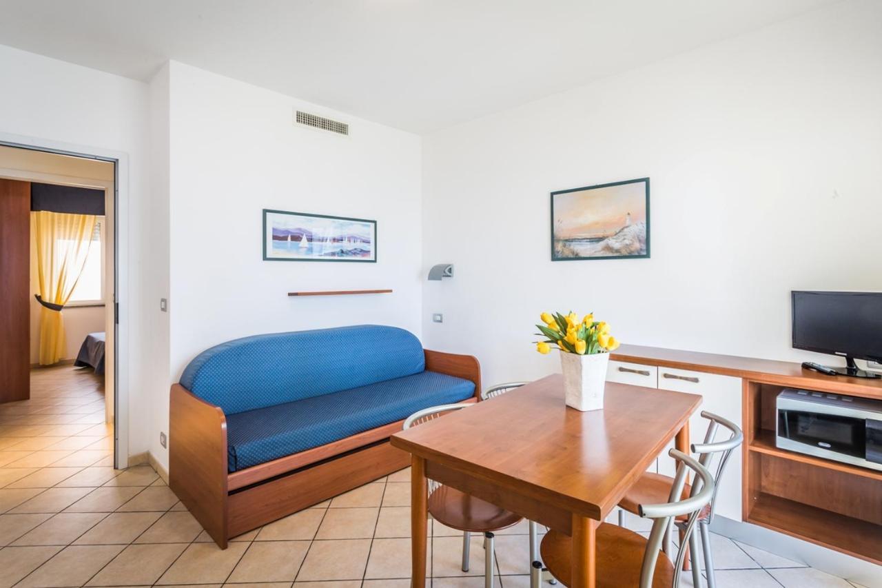Residence Sant'Anna Пиетра Лигуре Екстериор снимка